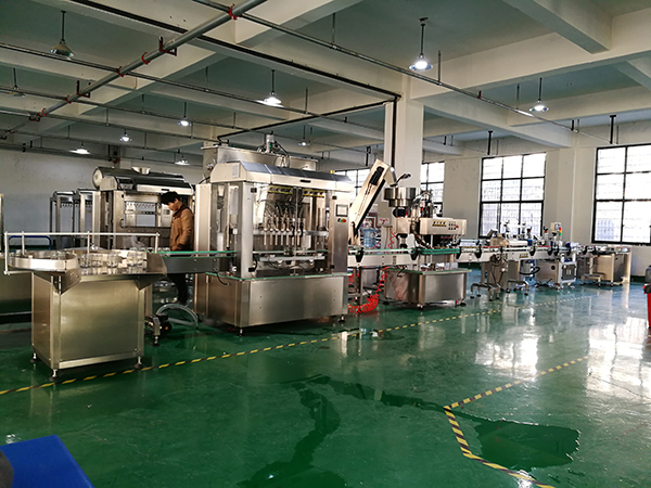 八頭辣椒醬灌裝機